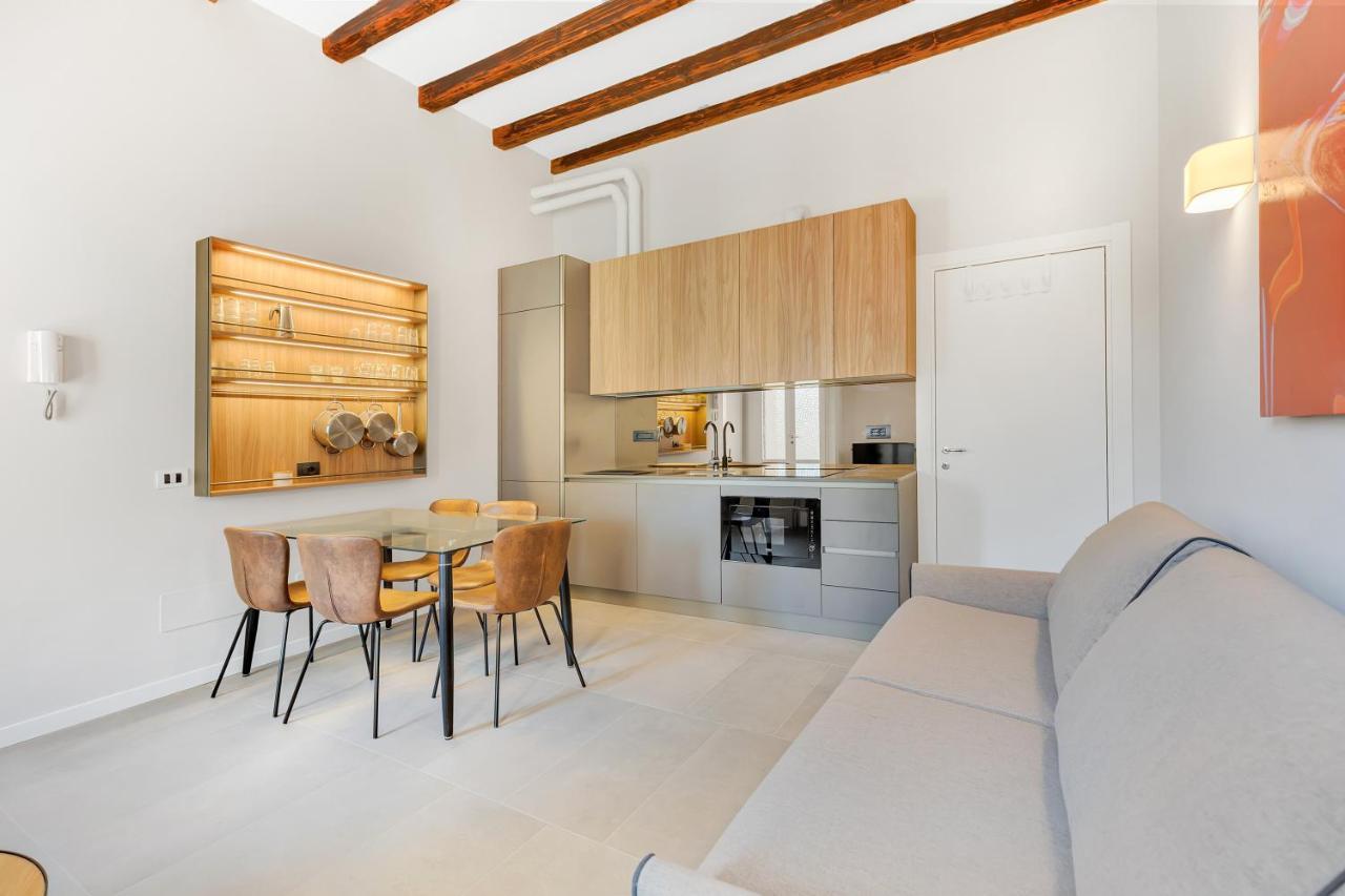 Апартаменти Alessia'S Flat - Naviglio Grande 2 Буччинаско Екстер'єр фото